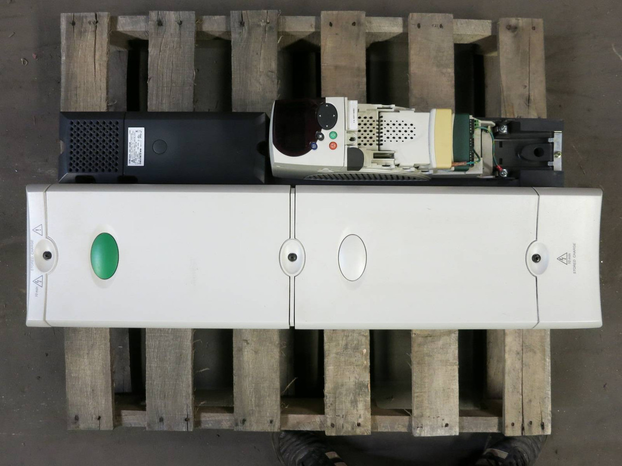 Emerson SPMD1624 160kW/185kW 168A/192A Unidrive VS Drive Control Techniques View (PM2917-6)
