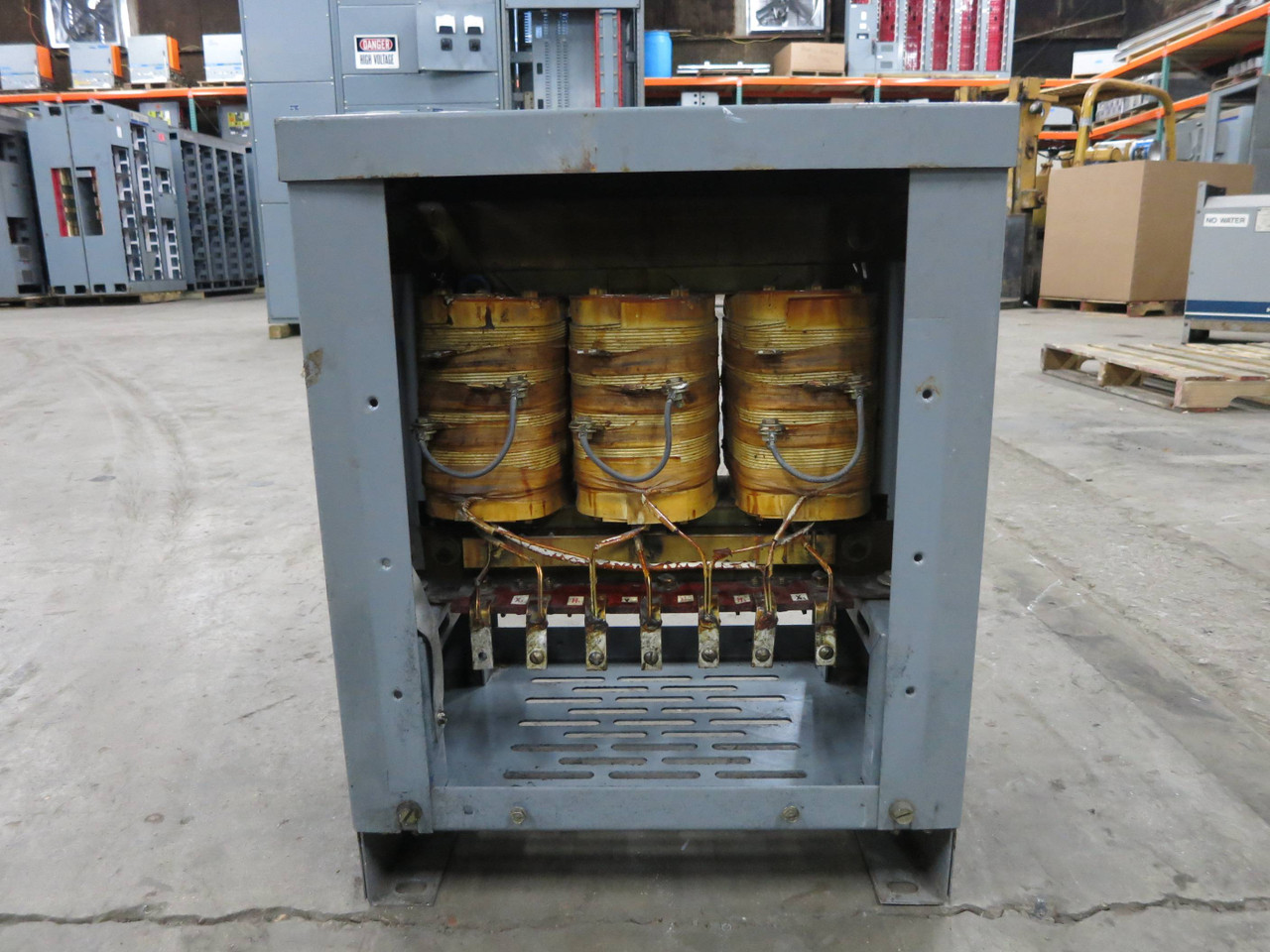 Sylvania 14 kVA 460 to 460Y/266 V 3PH Isolation Transformer 142-LP3T 14kVA Y GTE (DW1356-1)