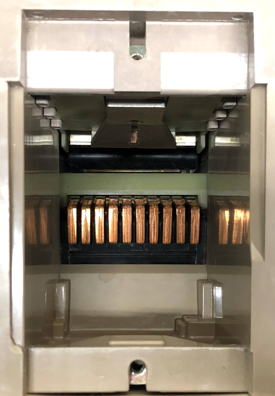 Merlin Gerin MP08H1 800A MasterPact LSI Circuit Breaker in Cradle 600 Amp Plug (EM3347-3)