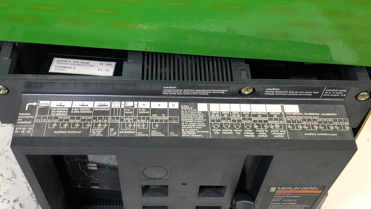 Merlin Gerin MP08H1 800A MasterPact LSI Circuit Breaker in Cradle 400 Amp Plug (EM3351-1)