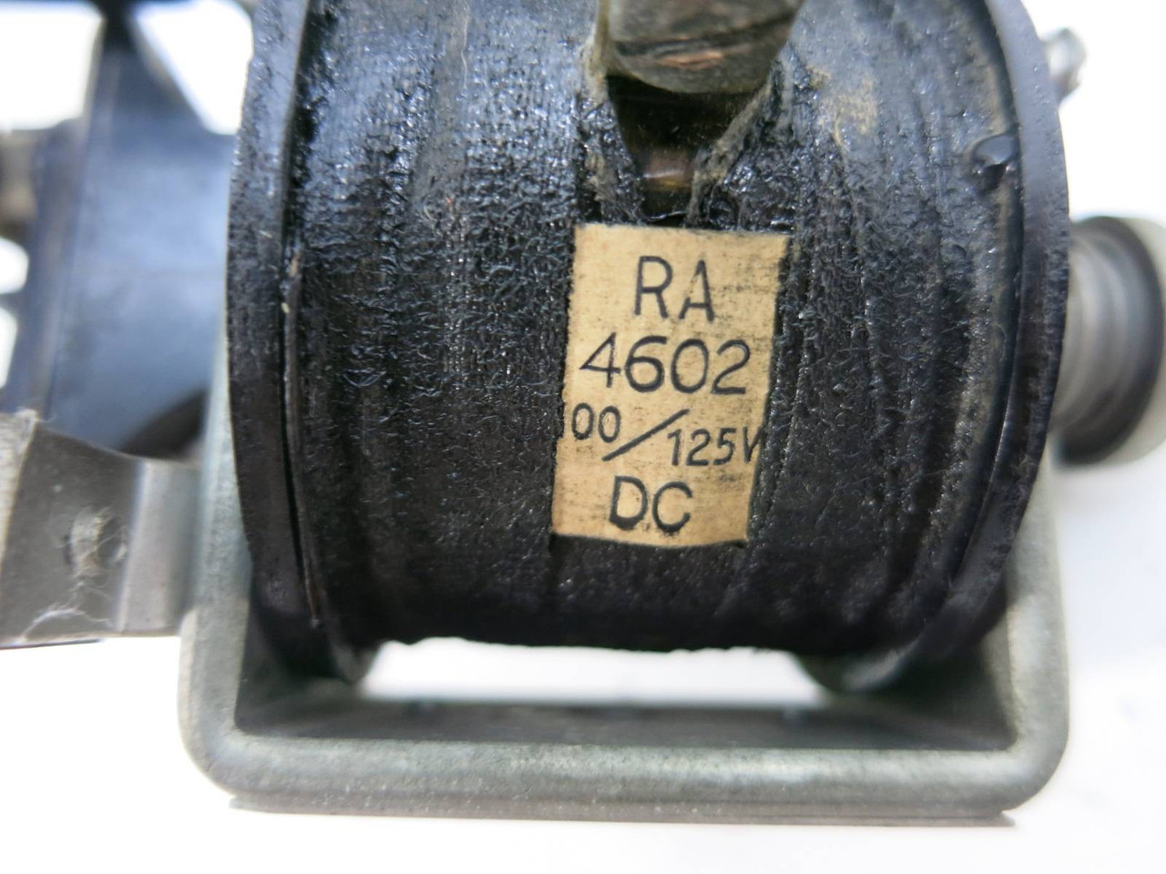 Allen Bradley E-110 Bulletin 200 D.C. Relay 5A 125V DC Relay (TK4693-19)