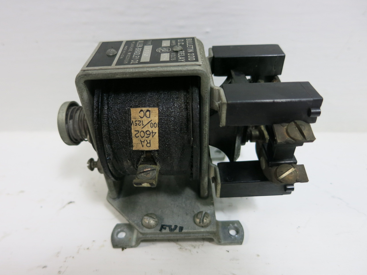 Allen Bradley E-110 Bulletin 200 D.C. Relay 5A 125V DC Relay (TK4693-23)