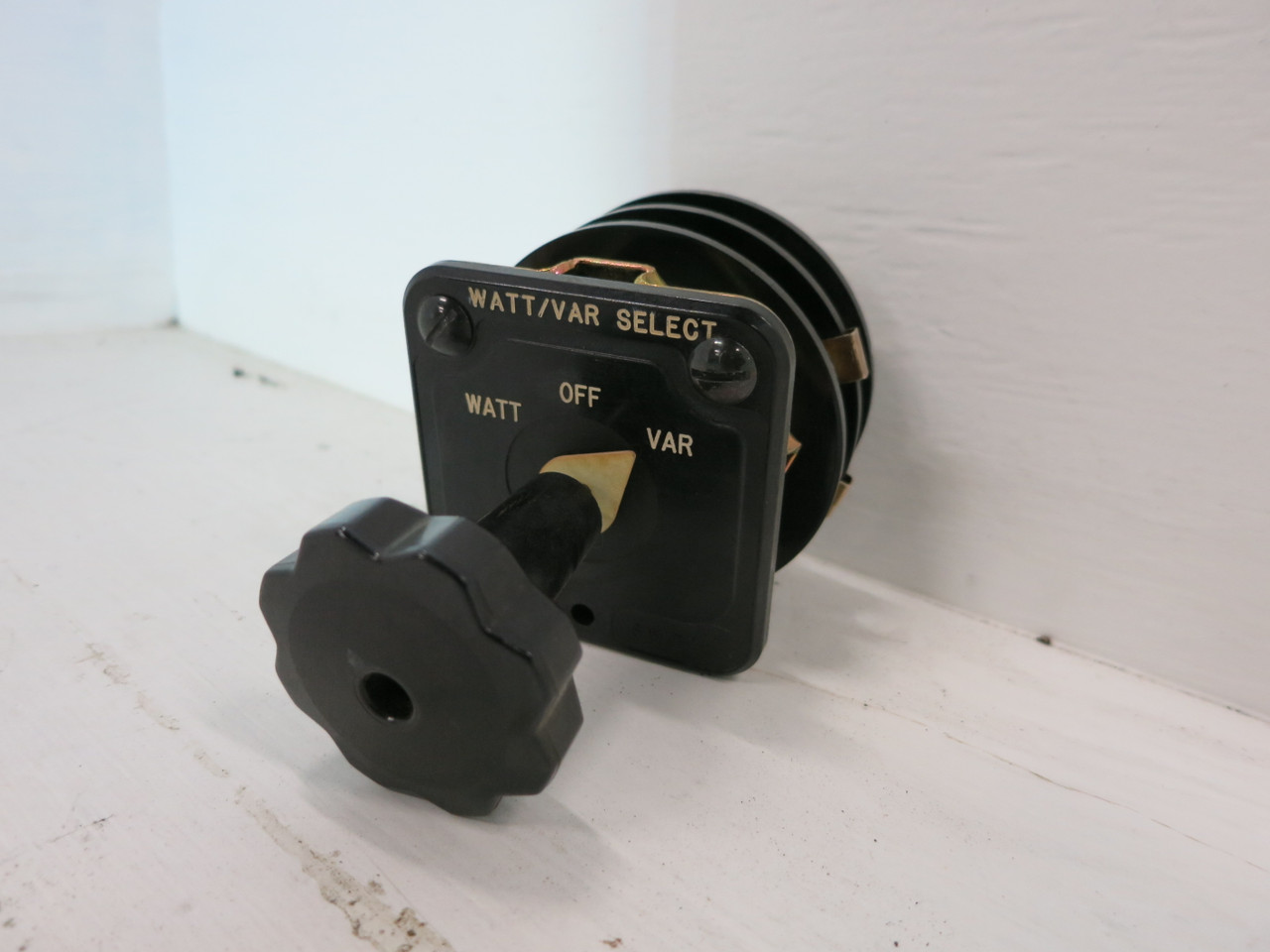 Image of Electroswitch 2407C WATT/VAR Select 3 Position Selector Rotary Switch Series 24
