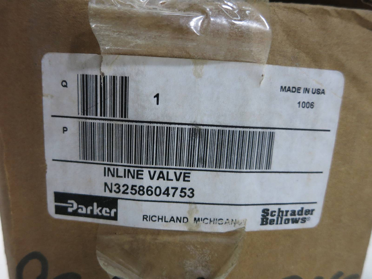NEW Parker N3258604753 Inline Valve 125 psi Schrader Bellows New In Box NIB (TK4714-1)