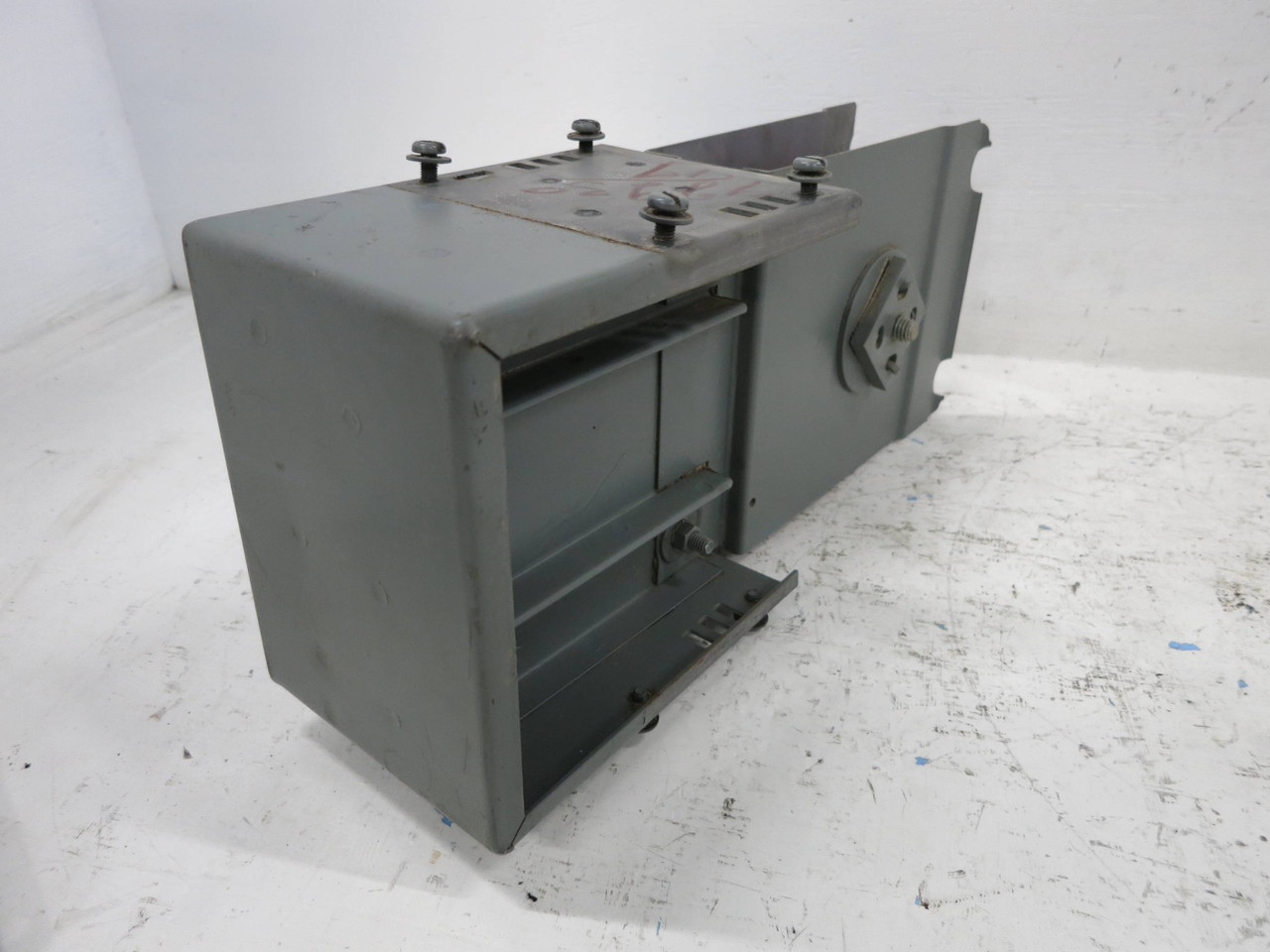 GE AFS-1 Armor-Clad 800A 600V Busway End Cap 3PH 3W Endcap 800 Amp w/ Connector (DW1410-2)