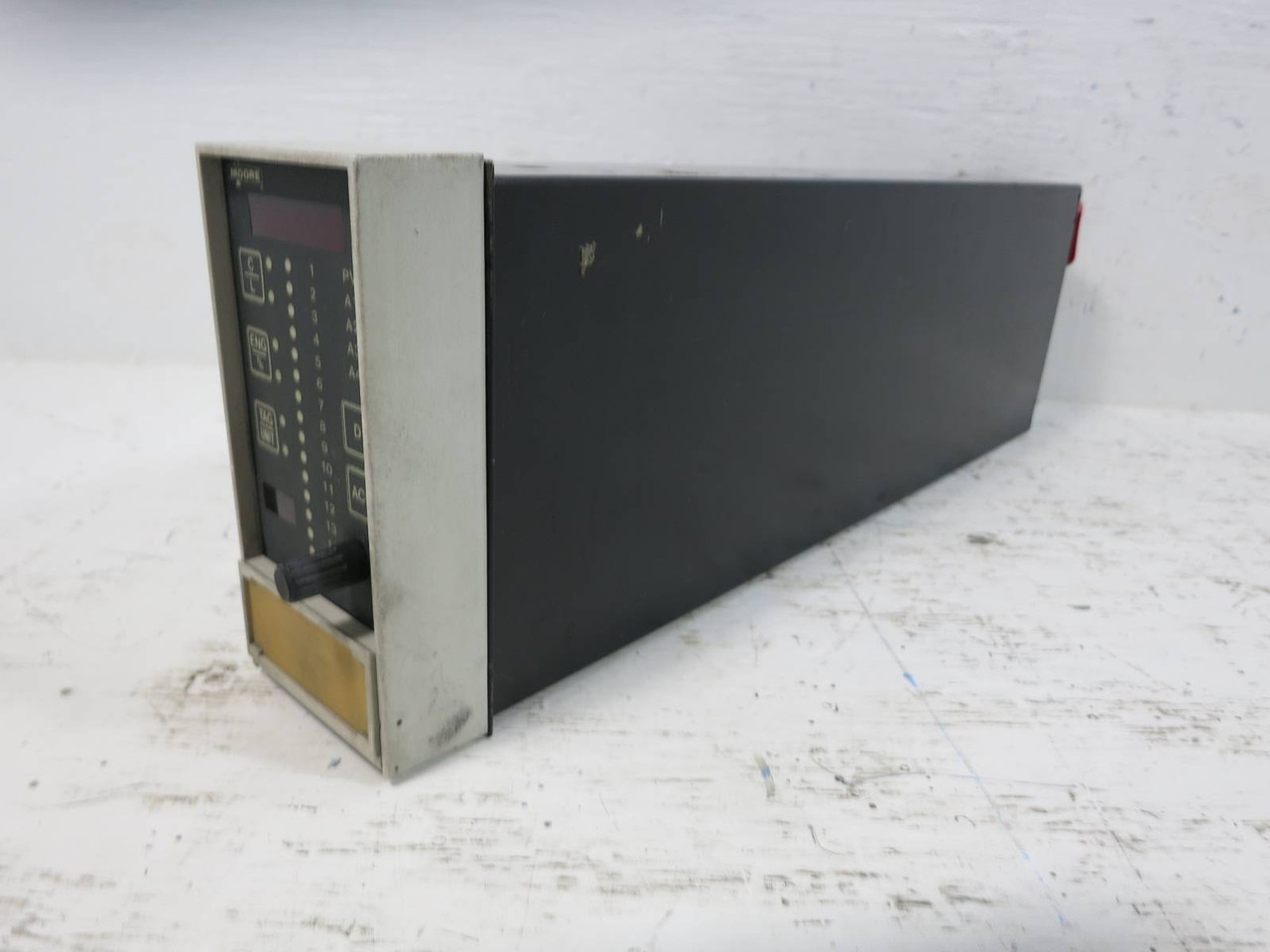 Moore 383TA21N1F 383 Multi-Point Display Control Station Controller 15738-119 (TK4785-1)