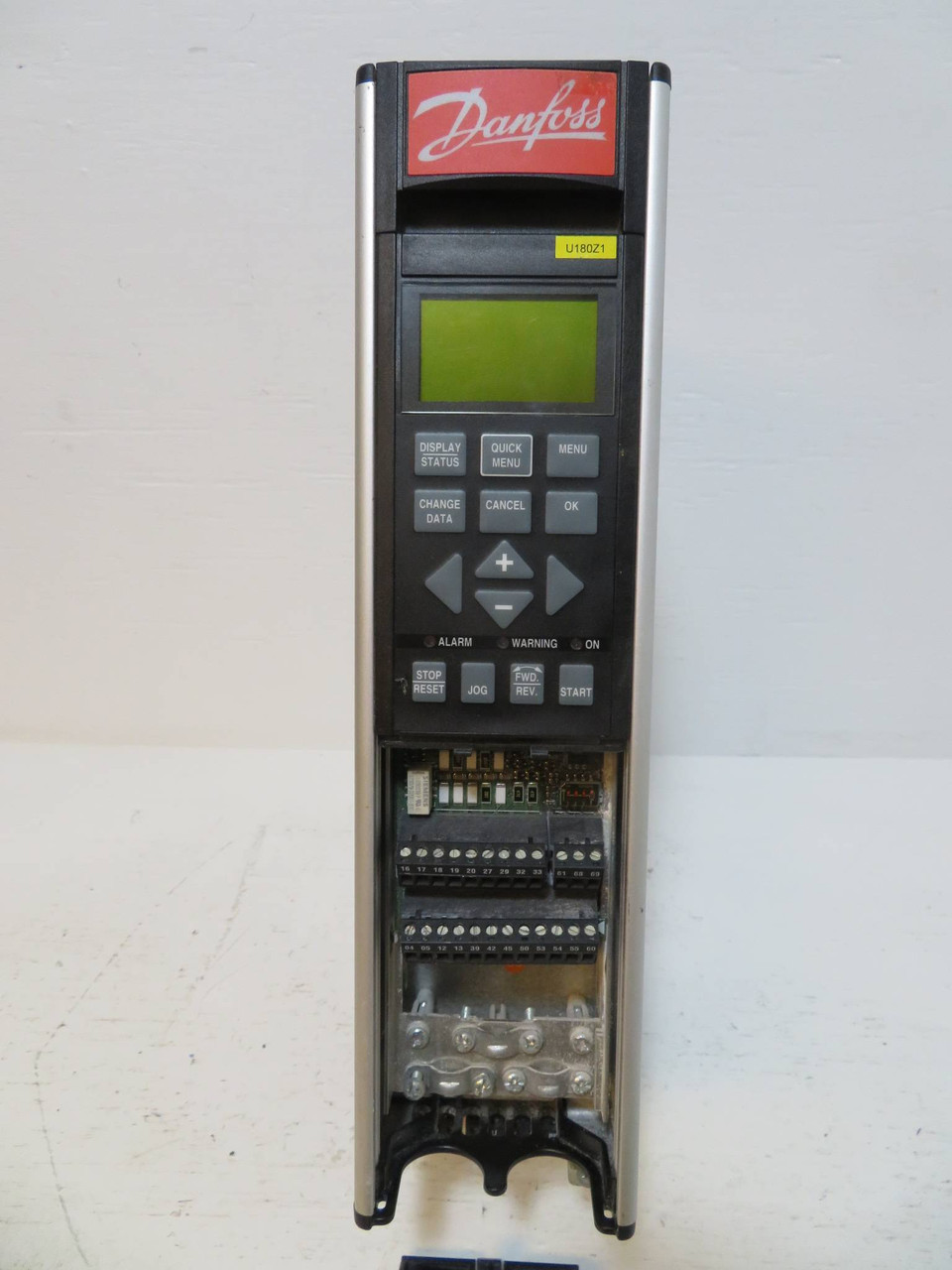 Danfoss 1 HP VLT5001PT5B20STR3DLF00A00C0 VLT 5000 Variable Speed Drive .75 kW VS (NP2264-1)