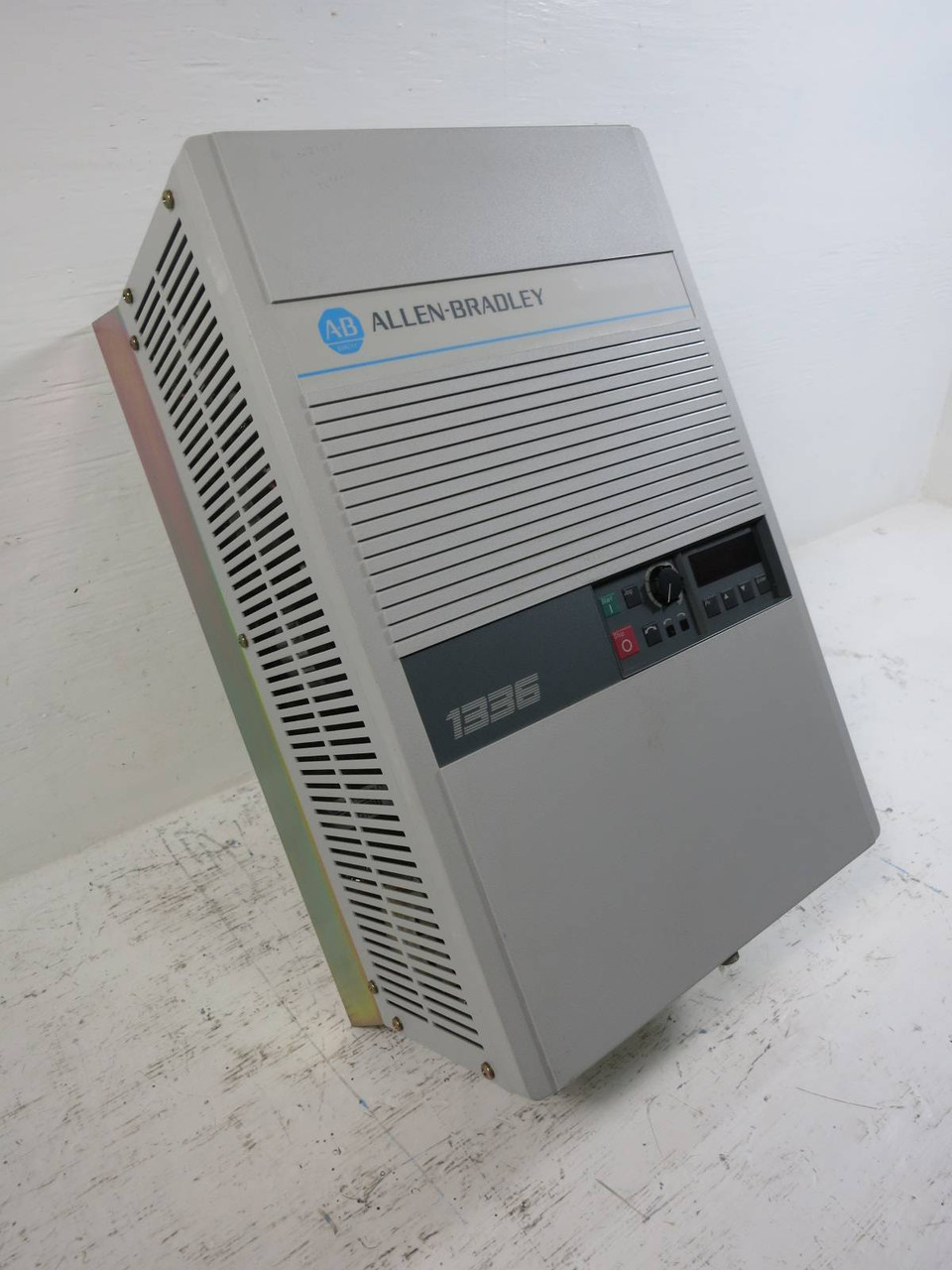 Image of Allen Bradley 1336-B005-EAD-FA2 5 HP 1336 AC VS Drive AB 5HP 7.6kVA 460V 9.6A