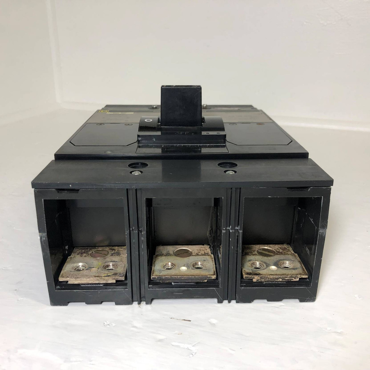 GE TED136Y150 150A Molded Case Switch w Aux 480/600V 3P 150 Amp General Electric (EM3420-1)