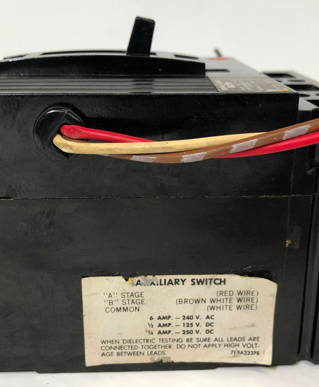 GE TEB132090 90A Circuit Breaker w/ Aux & Shunt 3 Pole 90 Amp General Electric (EM3426-1)