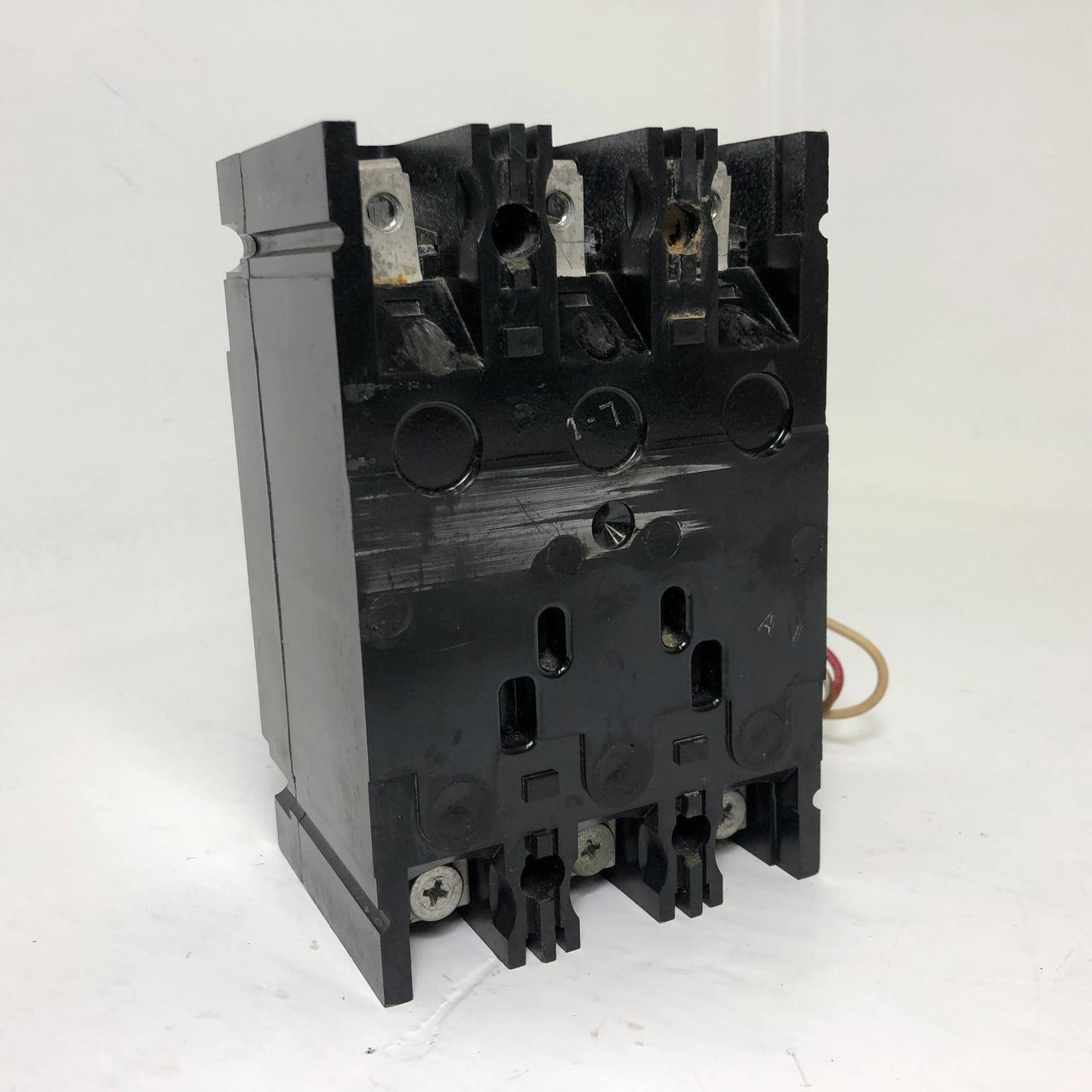GE TEB132Y100 100A Molded Case Switch w/ Aux 240 VAC 3 Pole 100 Amp bad label (EM3432-1)