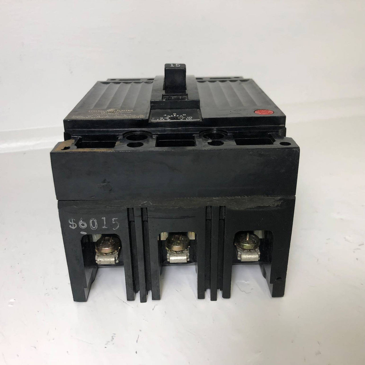 GE TEC36015S 15A Mag-Break Circuit Breaker 480/600V 3P 15 Amp General Electric (EM3439-11)