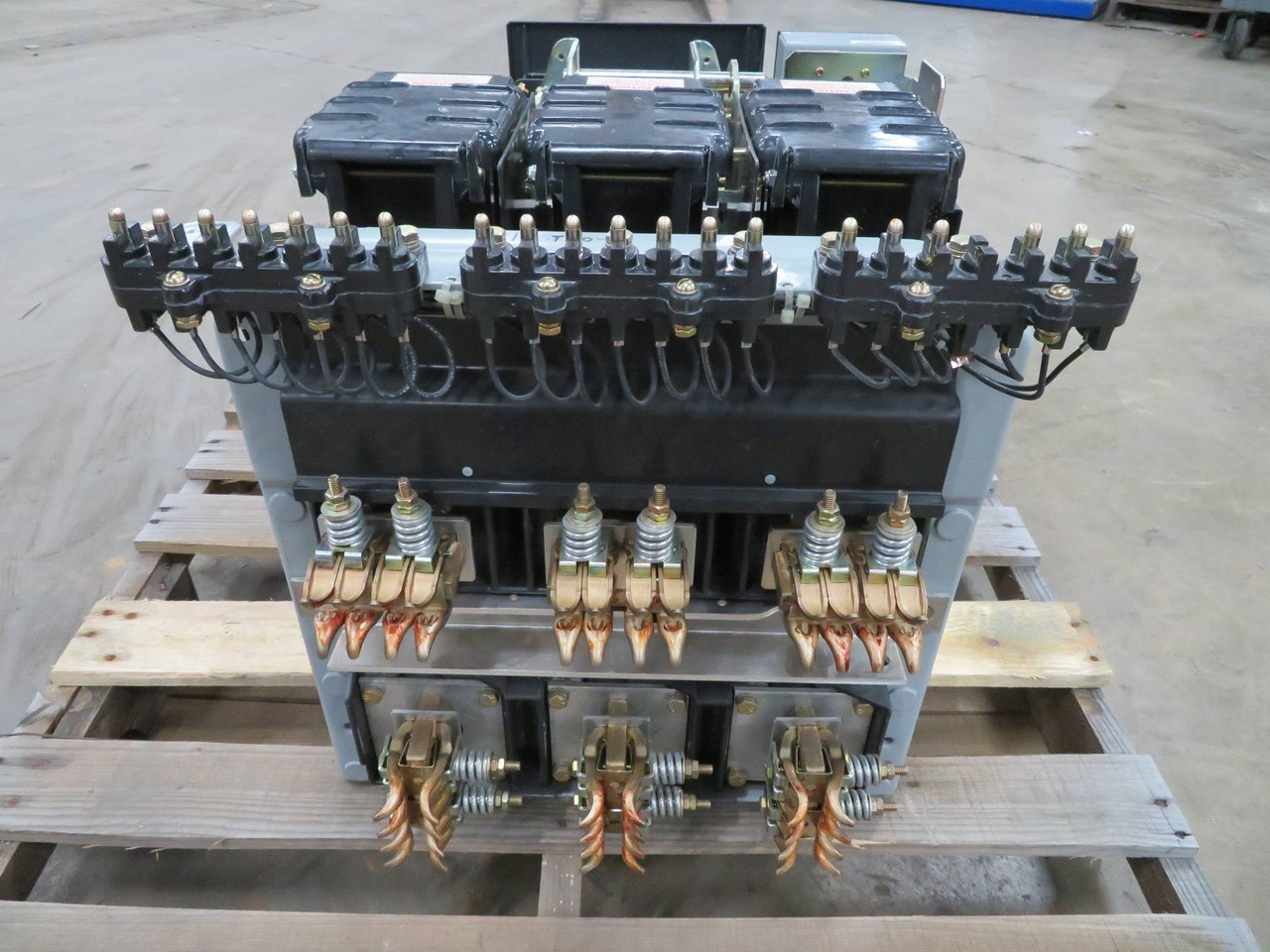 GE AKR-9D-50 1600 Amp Air Breaker MO DO LSI MVT Plus TT20LSI 1600A Rating Plug (NP2273-3)