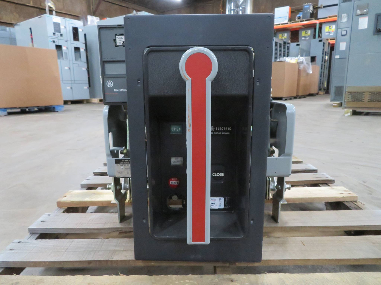 GE AKR-9D-50 1600 Amp Air Breaker MO DO LSI MVT Plus TT20LSI 1600A Rating Plug (NP2273-3)