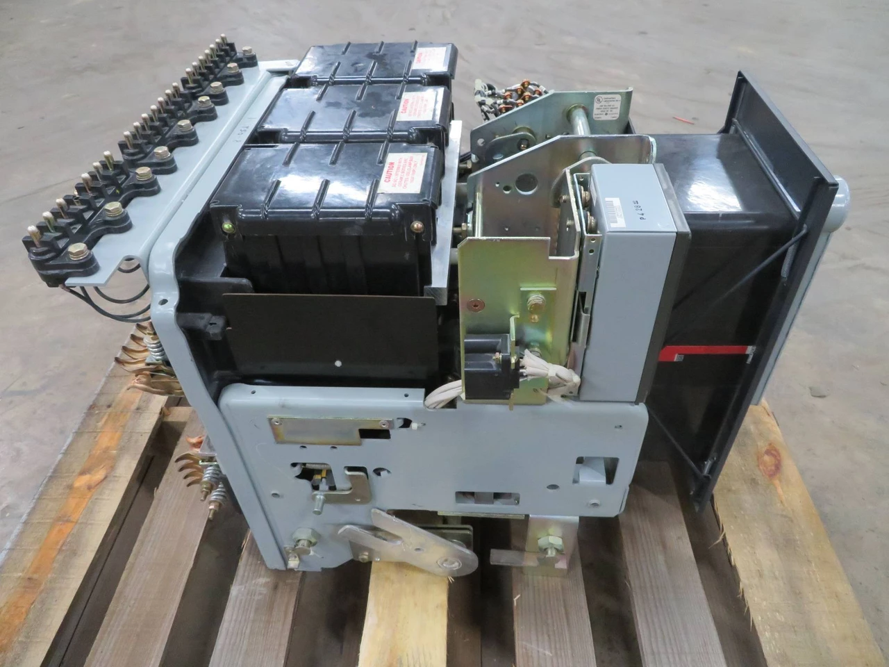GE AKR-9D-50 1600 Amp Air Breaker MO DO LSI MVT Plus TT20LSI 1600A Rating Plug (NP2273-3)