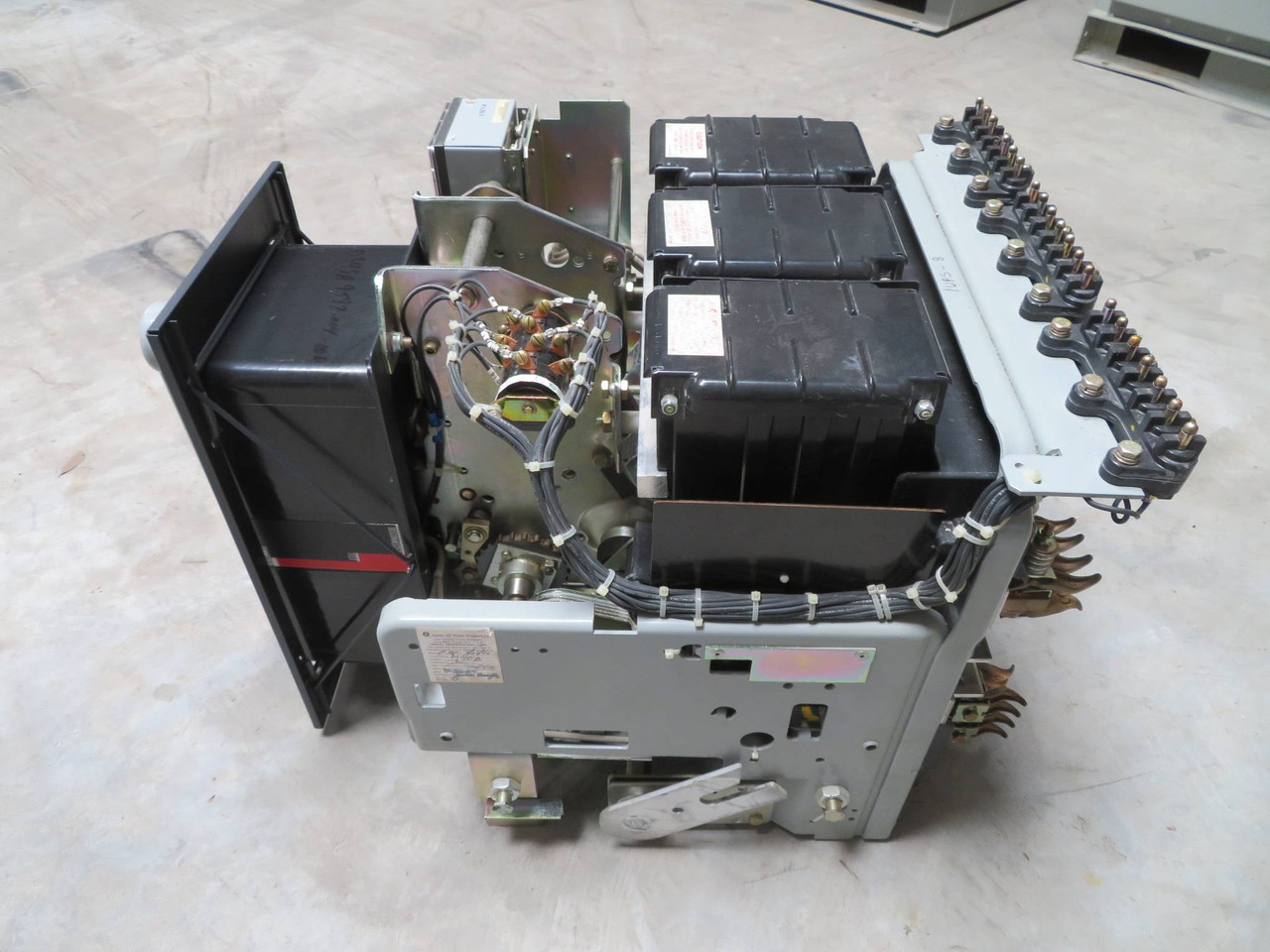 GE AKR-9D-50 1600 Amp Air Breaker MO DO LS MVT Plus TT20LS 1600A Rating Plug (NP2297-2)