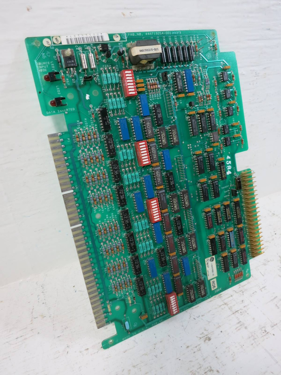 GE Fanuc Series 6 IC600-YB811D 10-50VDC / 5VDC Input Module PLC IC600YB811D (TK4918-1)