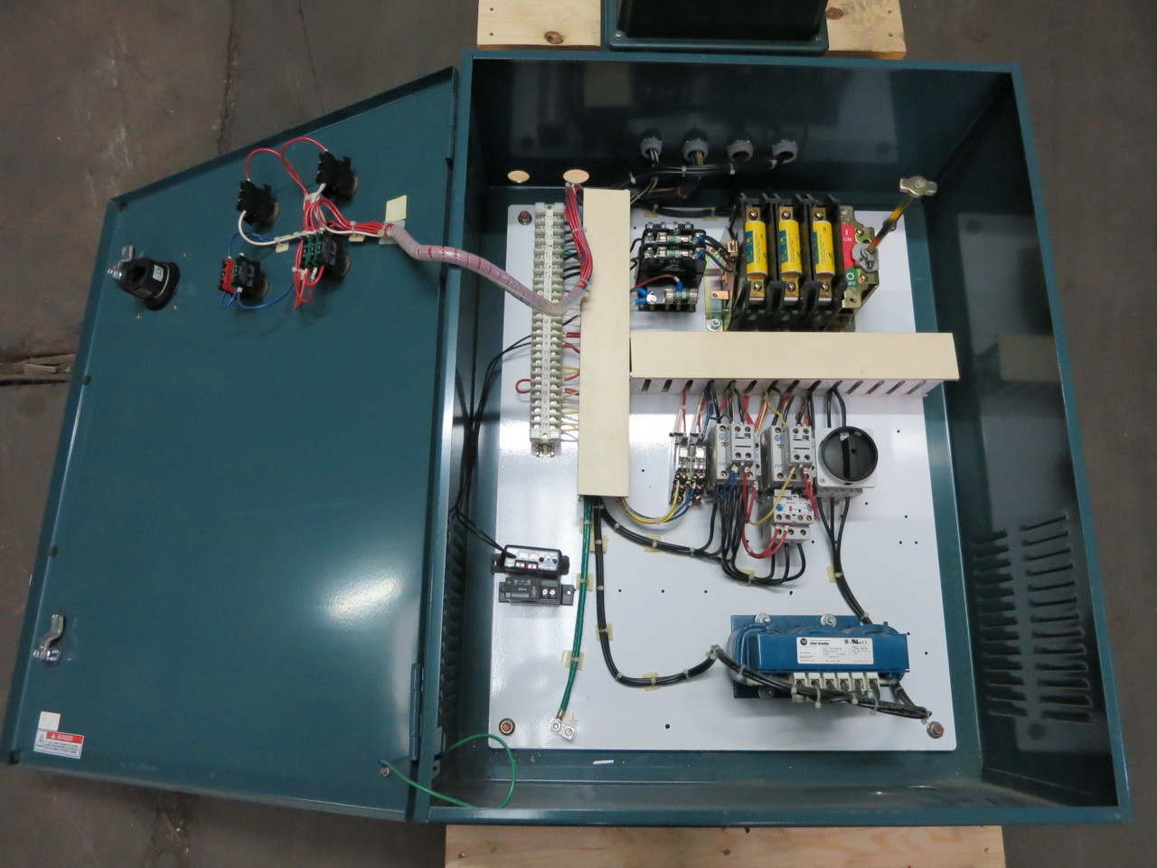 Reliance Electric 25G4260 VTAC7 GV3000/SE 25HP HVAC Drive 25 HP 25H4160 460V 37A (DW1476-1)