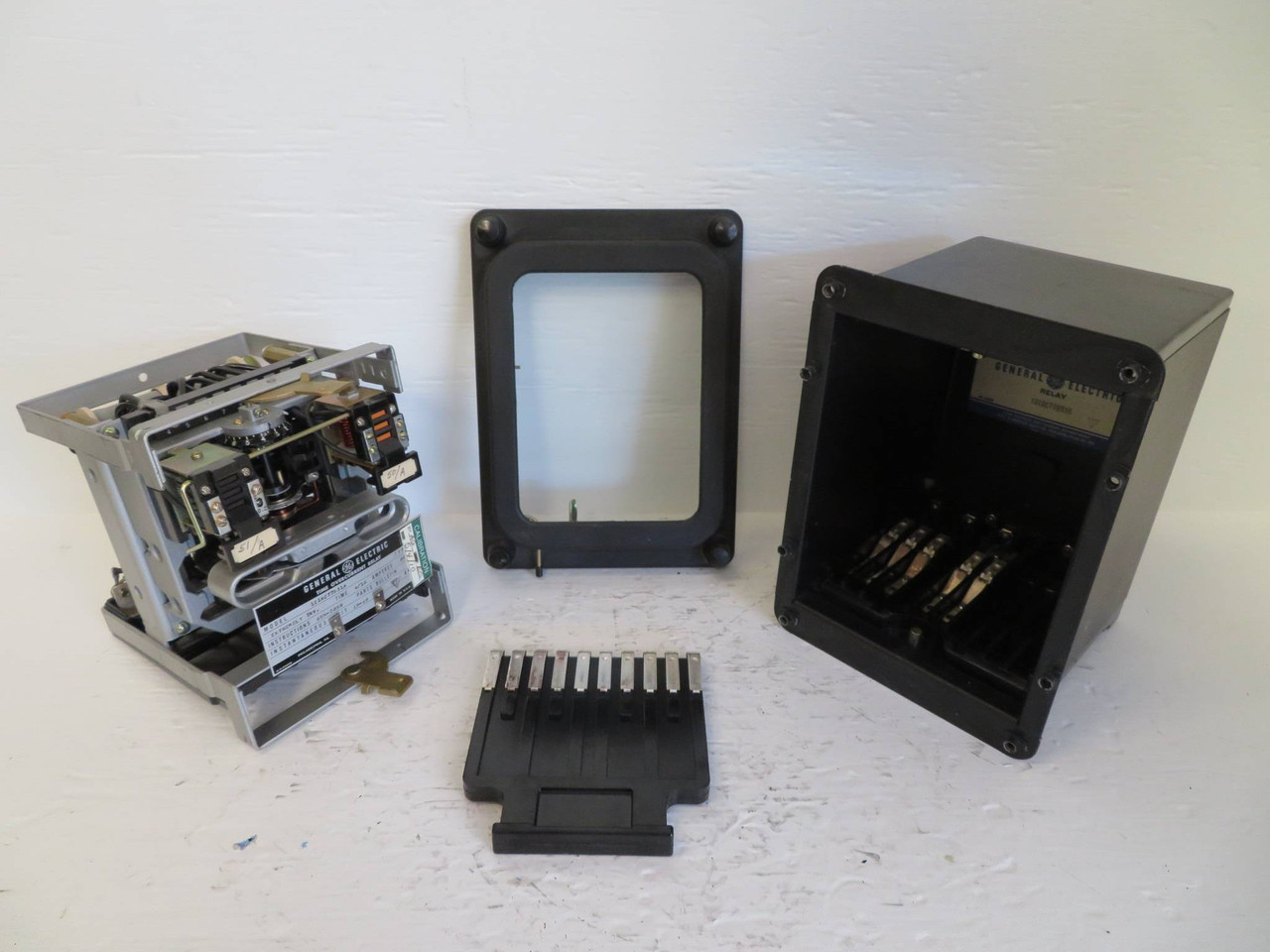 General Electric 12IAC77B31A Time Overcurrent Relay Extremely Inverse GE IAC 60 (NP2316-4)