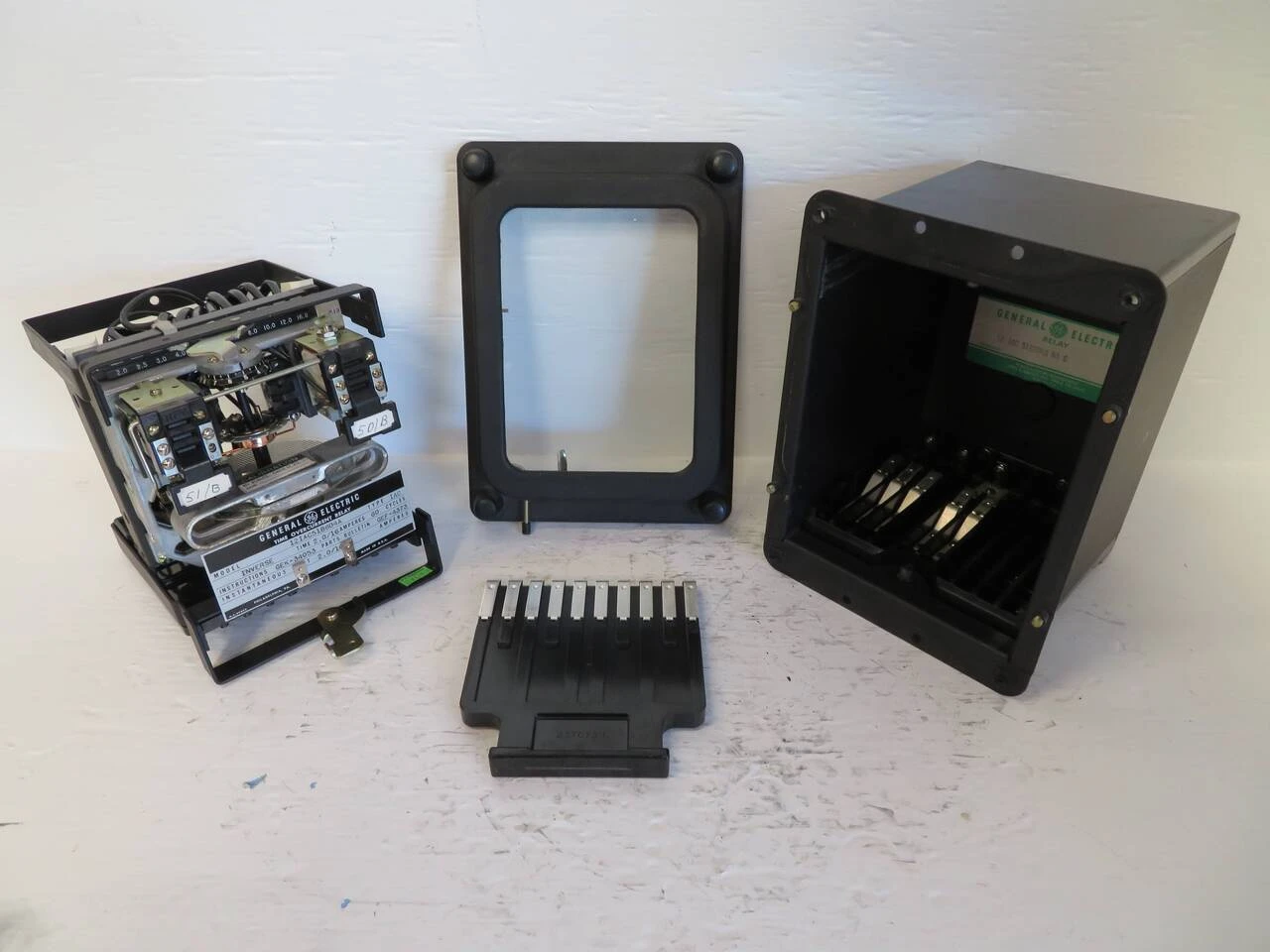 General Electric 12IAC51B804A Time Overcurrent Relay Inverse GE IAC 12IAC 51B04A (NP2320-2)