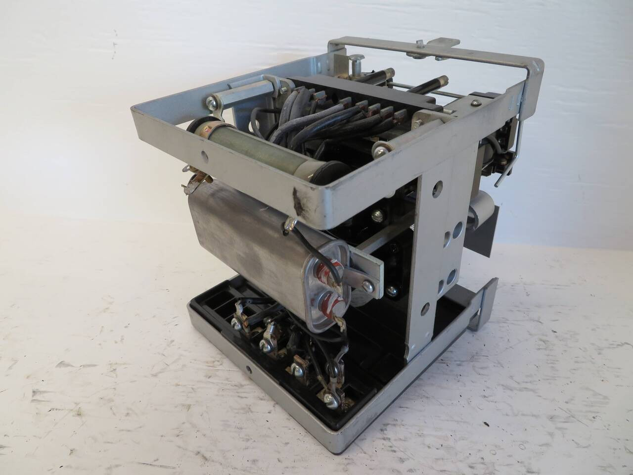 General Electric 12IAC77B2A Time Overcurrent Relay Extremely Inverse GE IAC 60 (NP2319-1)