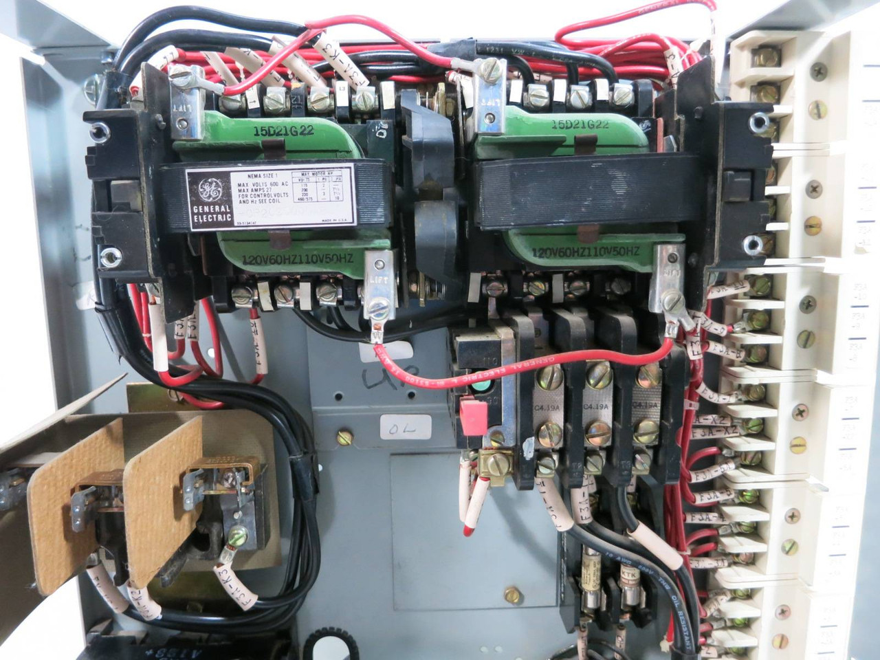 GE 7700 Plus FVR Size 1 Reversing Starter 30 Amp Fusible 18" MCC Bucket 8000 30A (TK4947-26)