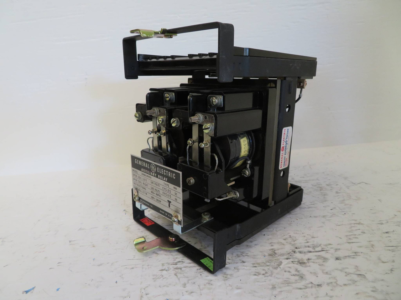 General Electric 12HGA14AY2A Auxiliary Relay Type HGA GE Volt DC GEF-2623F (NP2331-2)