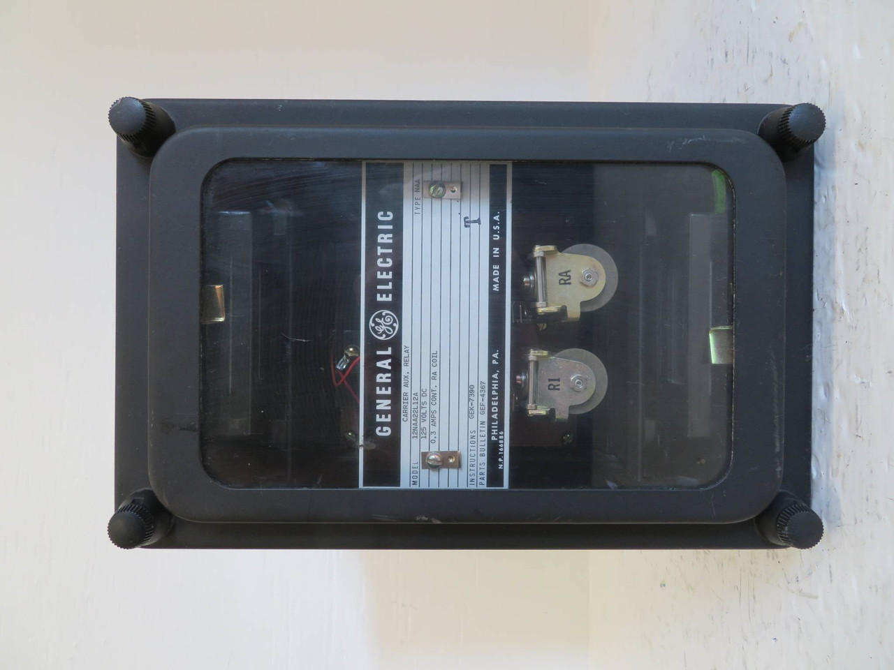 General Electric 12NAA22L12A Carrier Auxiliary Relay GE 125-V DC Type NAA (NP2330-1)