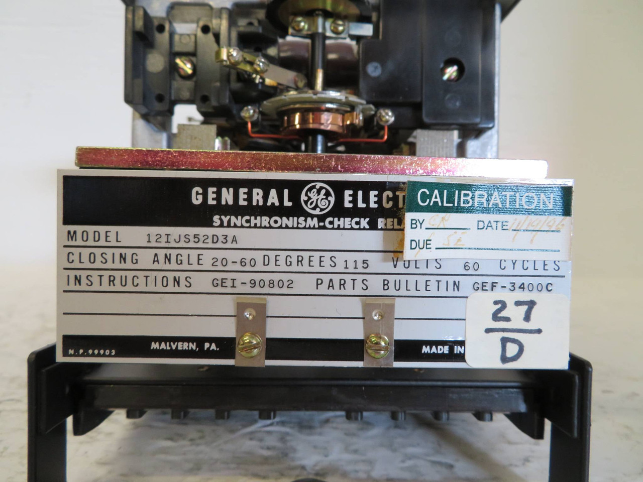 General Electric 12IJS52D3A Synchronism Check Relay IJS 52D3A GE 60Hz (NP2339-2)