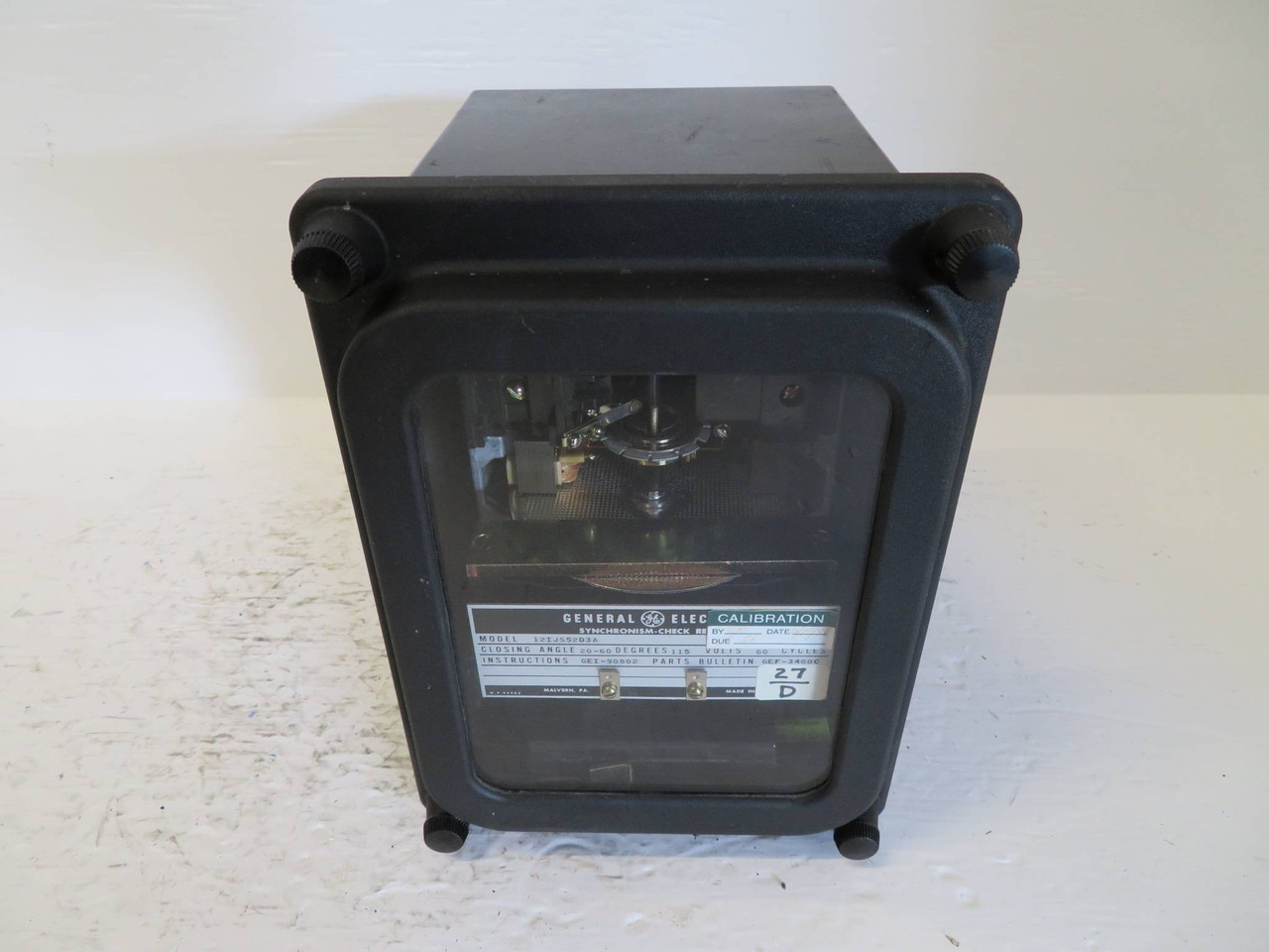 General Electric 12IJS52D3A Synchronism Check Relay IJS 52D3A GE 60Hz (NP2339-2)