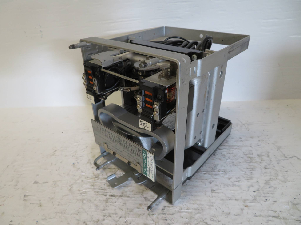 General Electric 12IAC53B1R Time Overcurrent Relay IAC 53BB1R GE 60Hz (NP2338-2)
