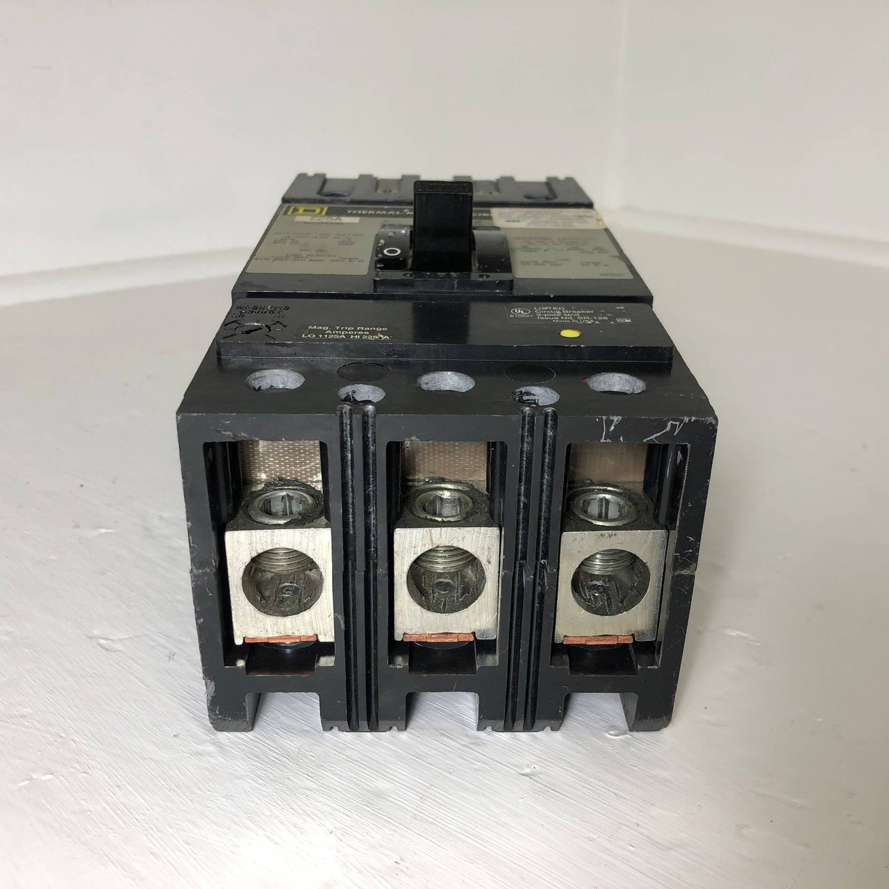 Square D KCJ34225 225A Circuit Breaker 480 VAC 3 Pole S2 KCJ-34225 225 Amp (EM3584-1)