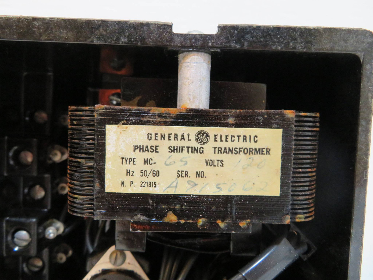 General Electric MC-65 Phase-Shifting Transformer 700X85G1 120V 4W Y 3P GE (NP2431-2)