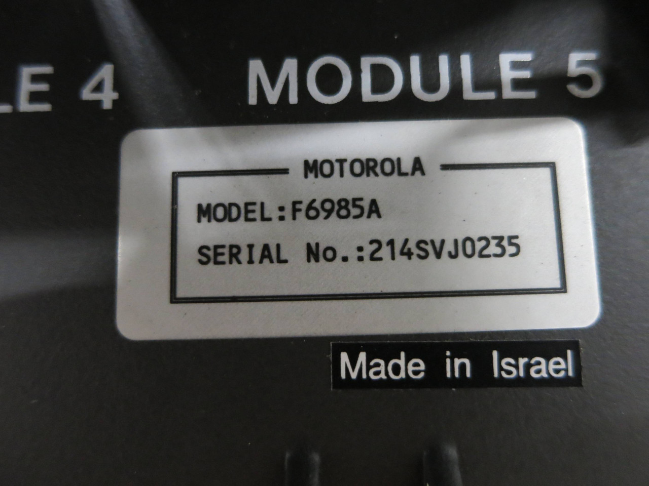 Motorola F6985A 6 Slot Rack Chassis PLC Module w/ FPN5128A Power Supply FRN5547A (DW1611-1)