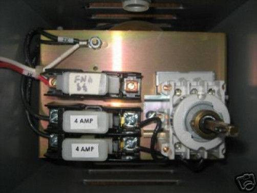 Daykin MDGTB-13 Voltage Transformer Disconnect Switch MDGTB13 750 VA 480 V (EBI1174-5)