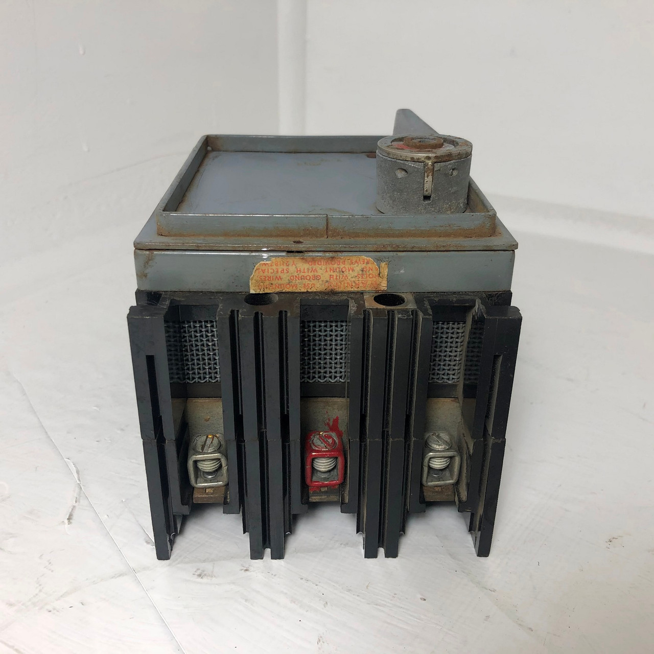 FPE NEF431020R 20A AB Circuit Breaker 480 VAC Type NEF-R Federal Pacific 20 Amp (EM3718-1)