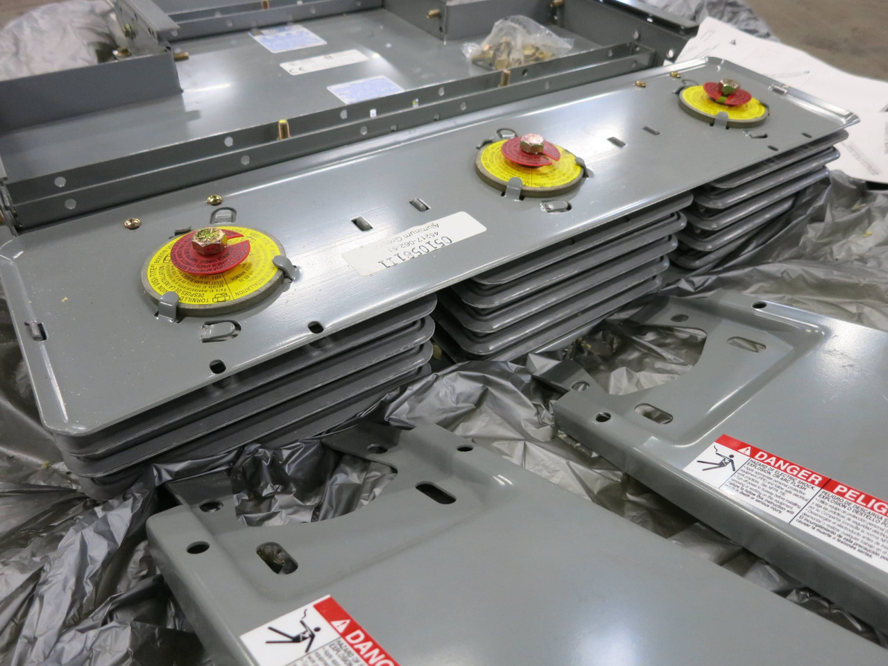 NEW Square D AF2540GR20 4000 to 2000 Amp Reducer I-Line II Feeder Busway 3Ph 4W (DW1684-1)