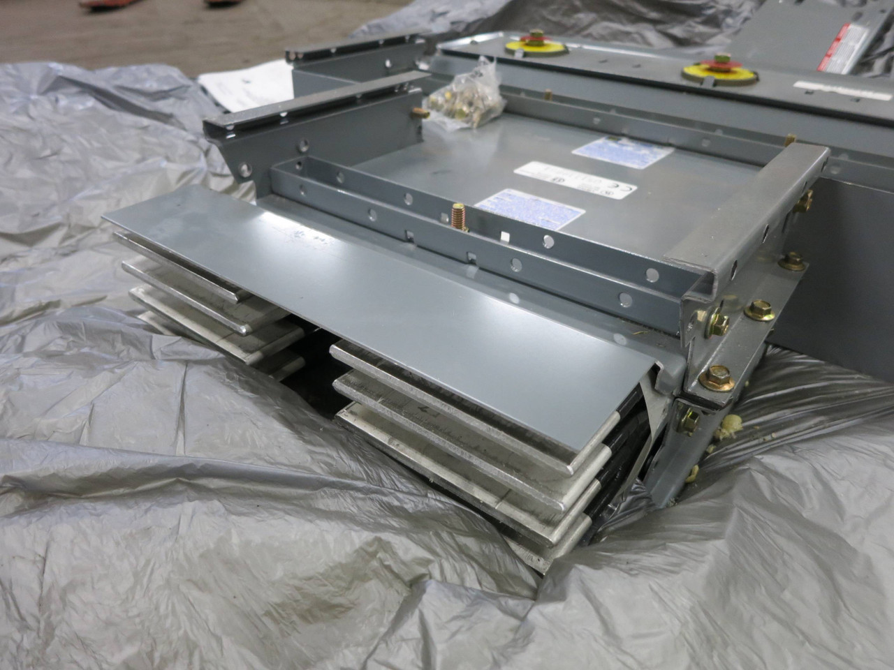 NEW Square D AF2540GR20 4000 to 2000 Amp Reducer I-Line II Feeder Busway 3Ph 4W (DW1684-1)