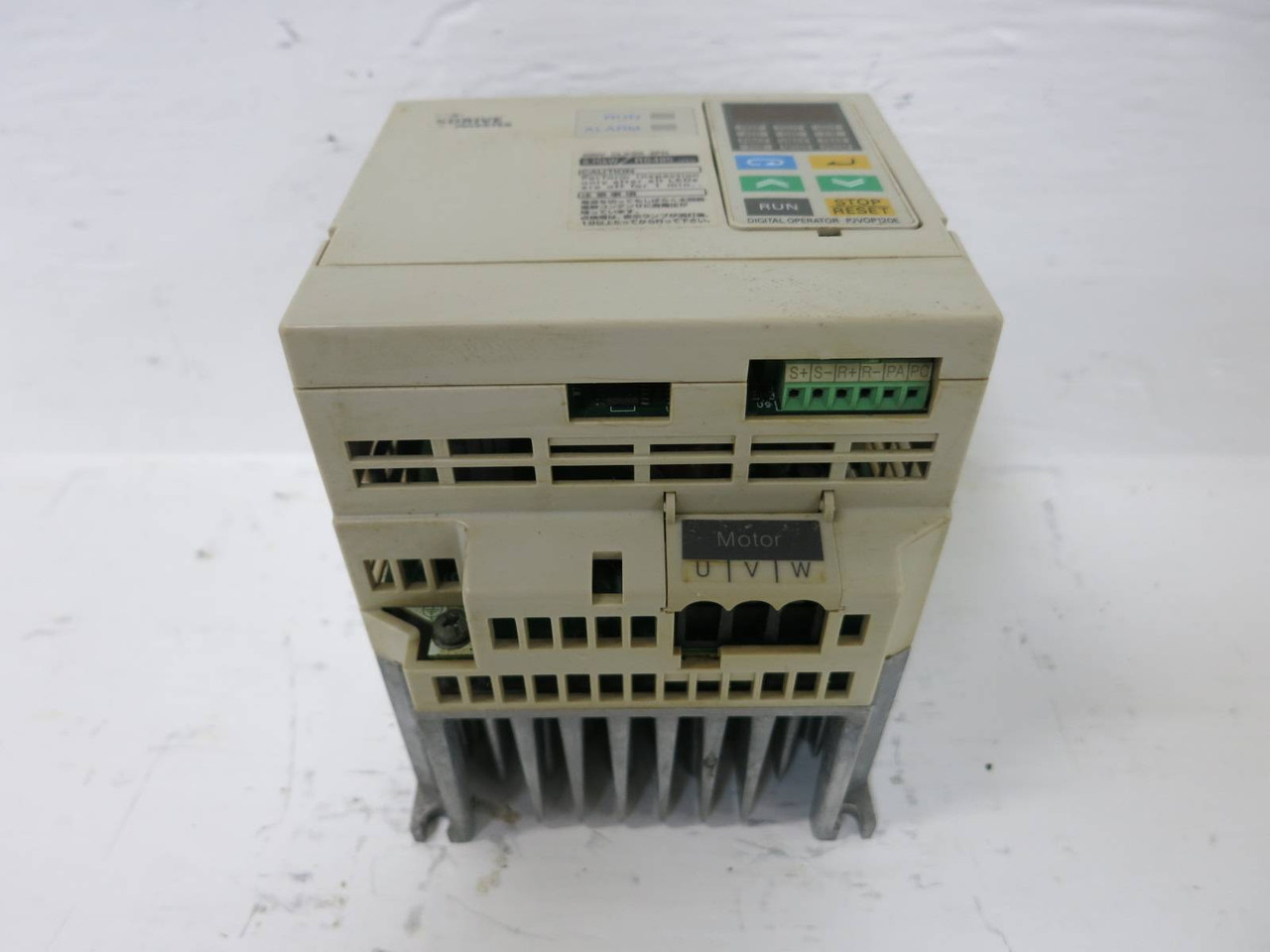Omron Sysdrive 3G3EV-A2007RM-E 3G3EV Inverter Drive 0.5kW 5A 230Vac w/ Operator (TK5312-1)