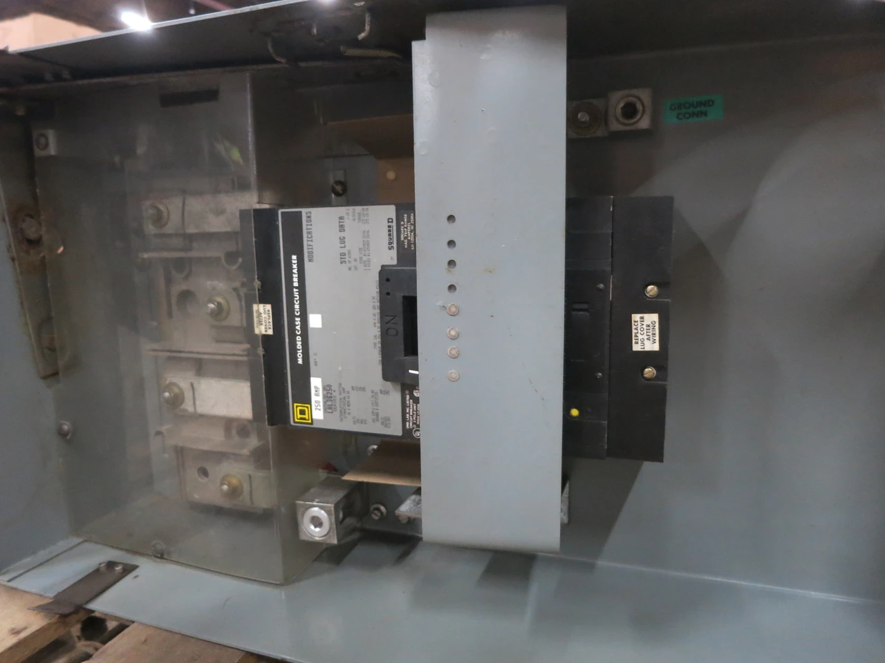 Square D PBLH36250GN 250A 3P4W 480/600V I-Line Circuit Breaker Bus Plug 250 Amp (DW1693-2)
