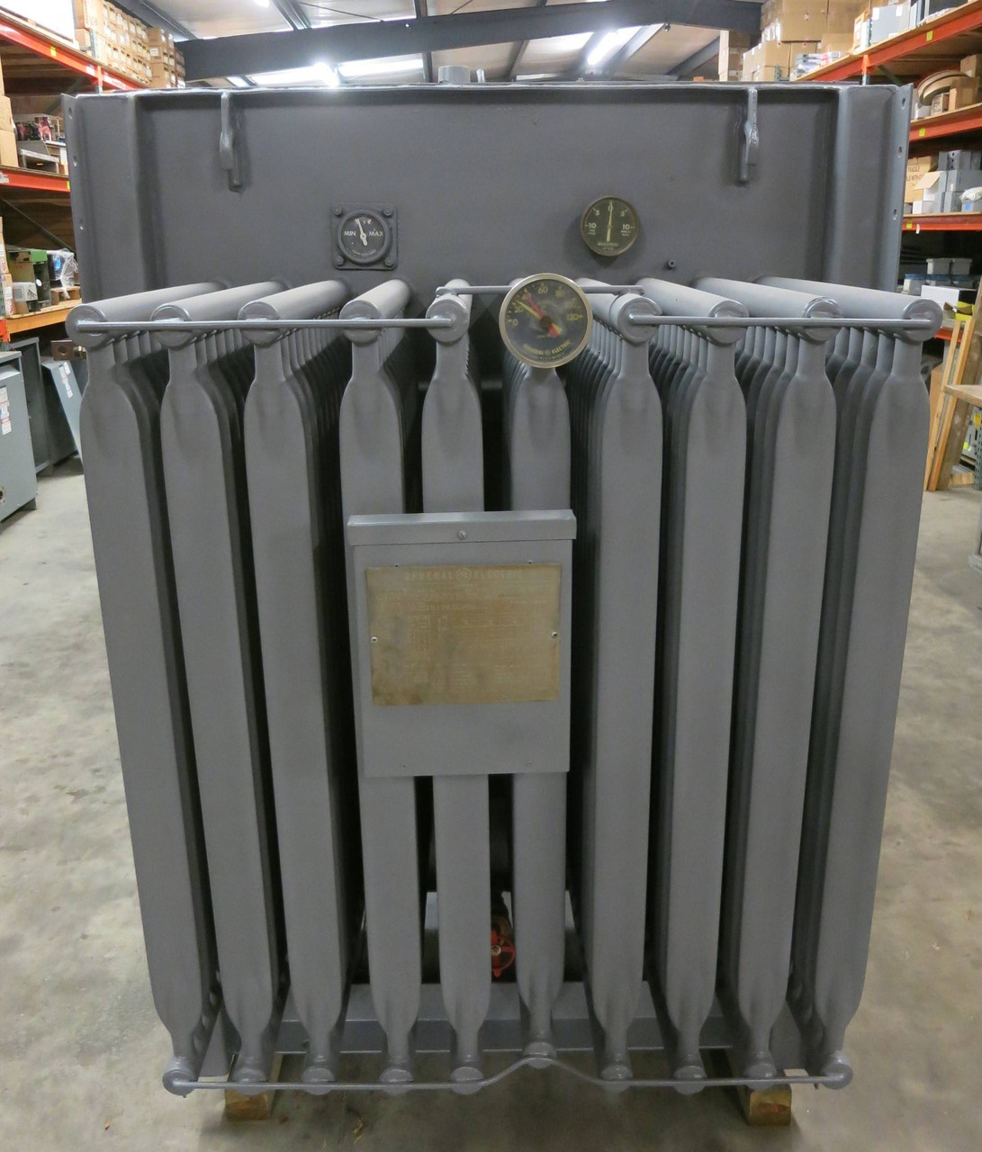 GE 1500/1725 kVA 12470 Delta to 2400 Delta V 3PH Pad Mount Transformer 2400V (PM3005-1)