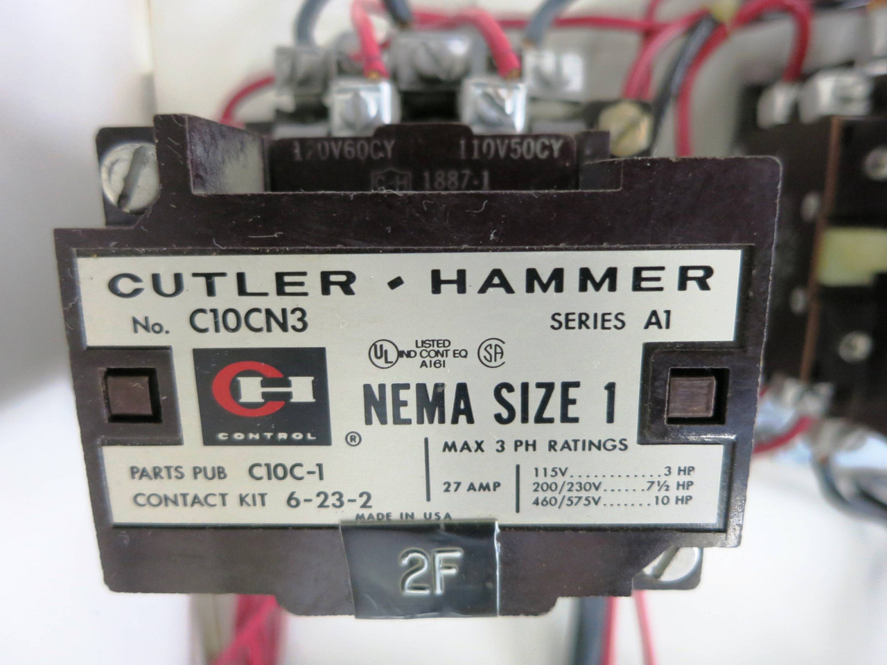 Cutler Hammer F10 Unitrol 40A Breaker Size 1 2-Speed Reversing 24" MCC Bucket (DW1931-1)