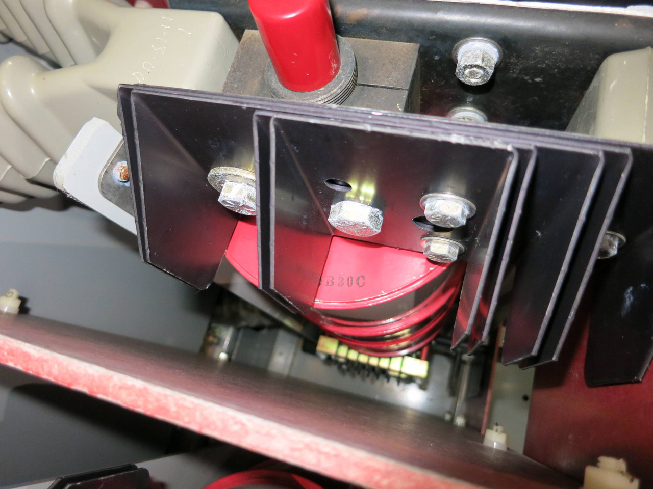 Powell Industries 3000A 15kV 15PV1000-2 125DC Powl-Vac Vacuum Breaker GE PowlVac (GA0040-1)