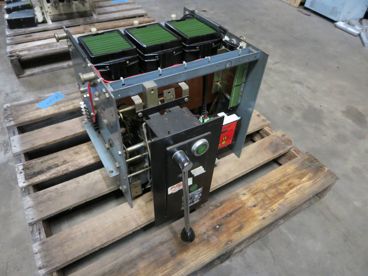 GTE Sylvania SSPB 1600A Air Circuit Breaker Low Voltage w AC Pro Trip Drawout (GA0053-1)