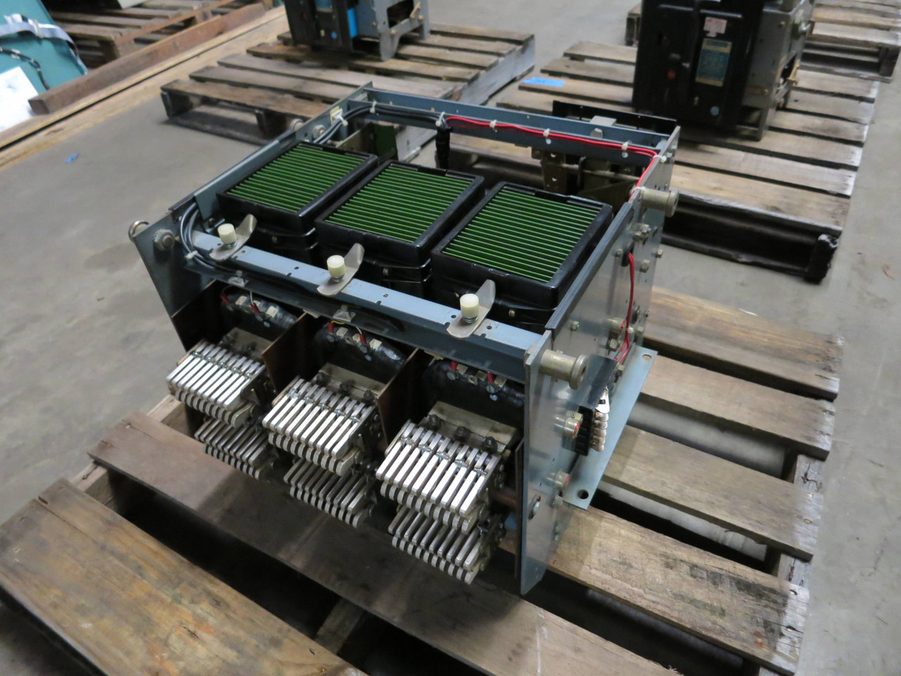 GTE Sylvania SSPB 1600A Air Circuit Breaker Low Voltage w AC Pro Trip Drawout (GA0053-1)