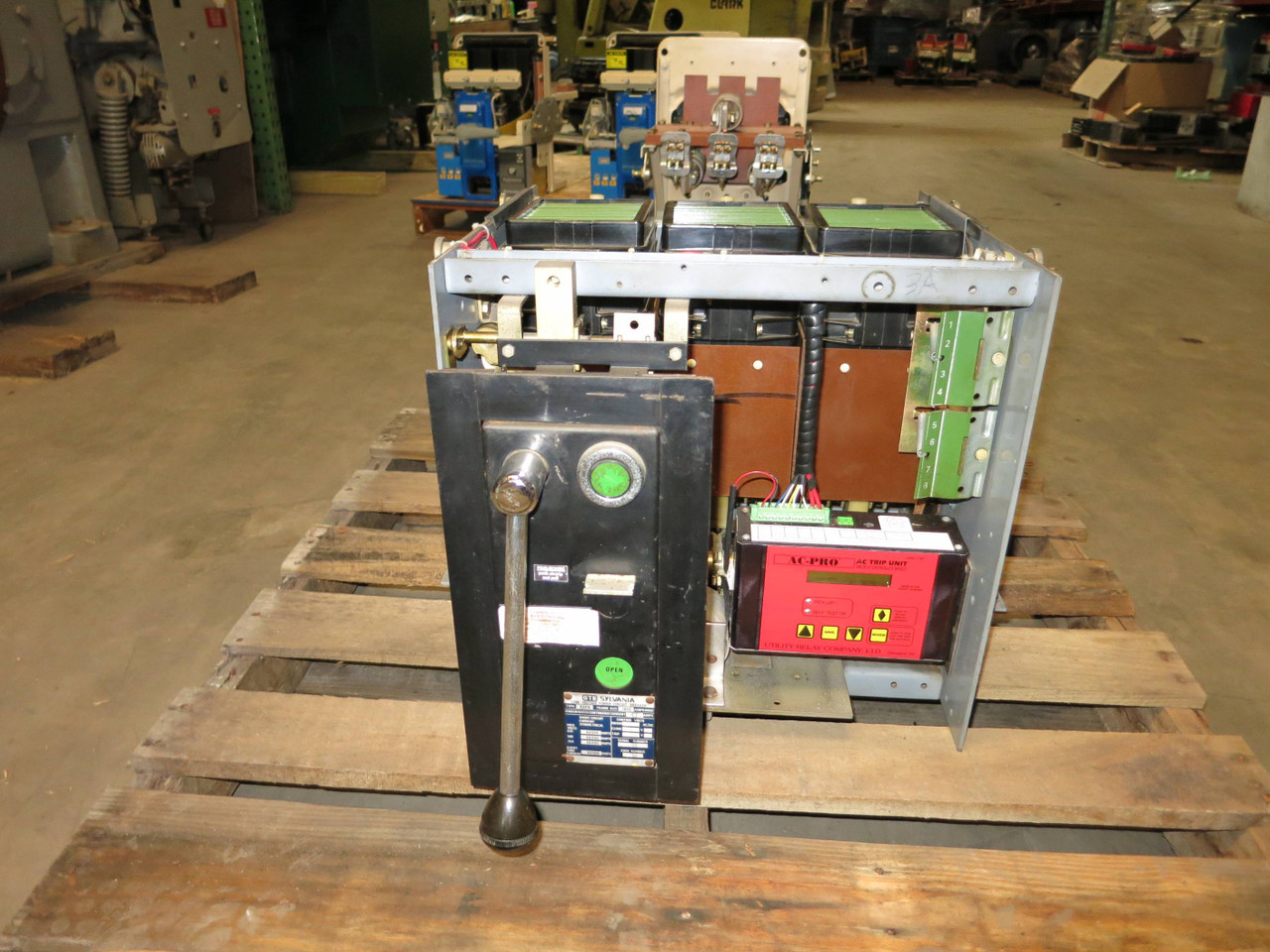 GTE Sylvania SSPB 1600A Air Circuit Breaker Low Voltage w AC Pro Trip Drawout (GA0053-1)