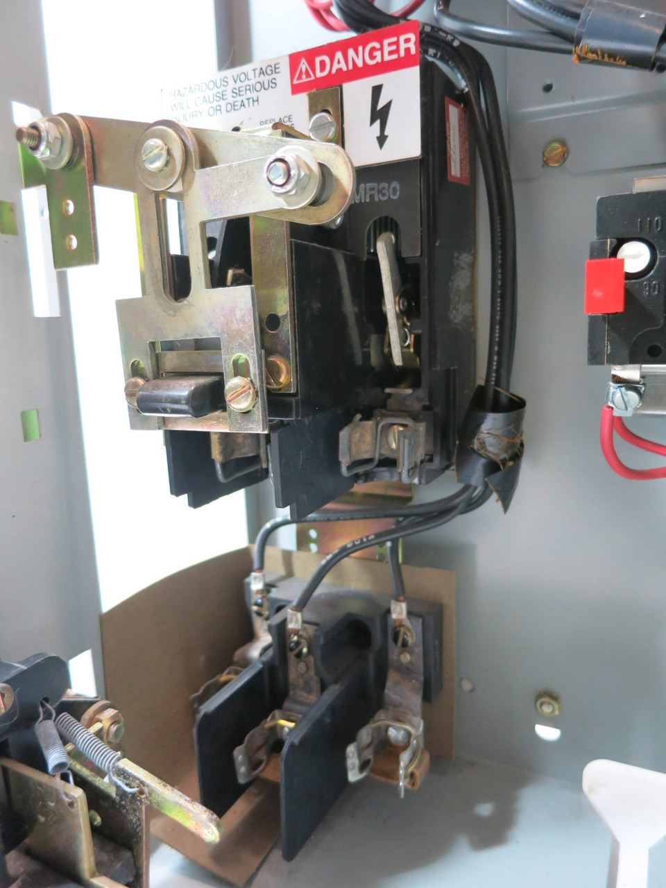 GE 8000 Two Speed Reversing Size 1 Starter 30 Amp Fusible 24" MCC Bucket 30A 2 (DW2039-1)