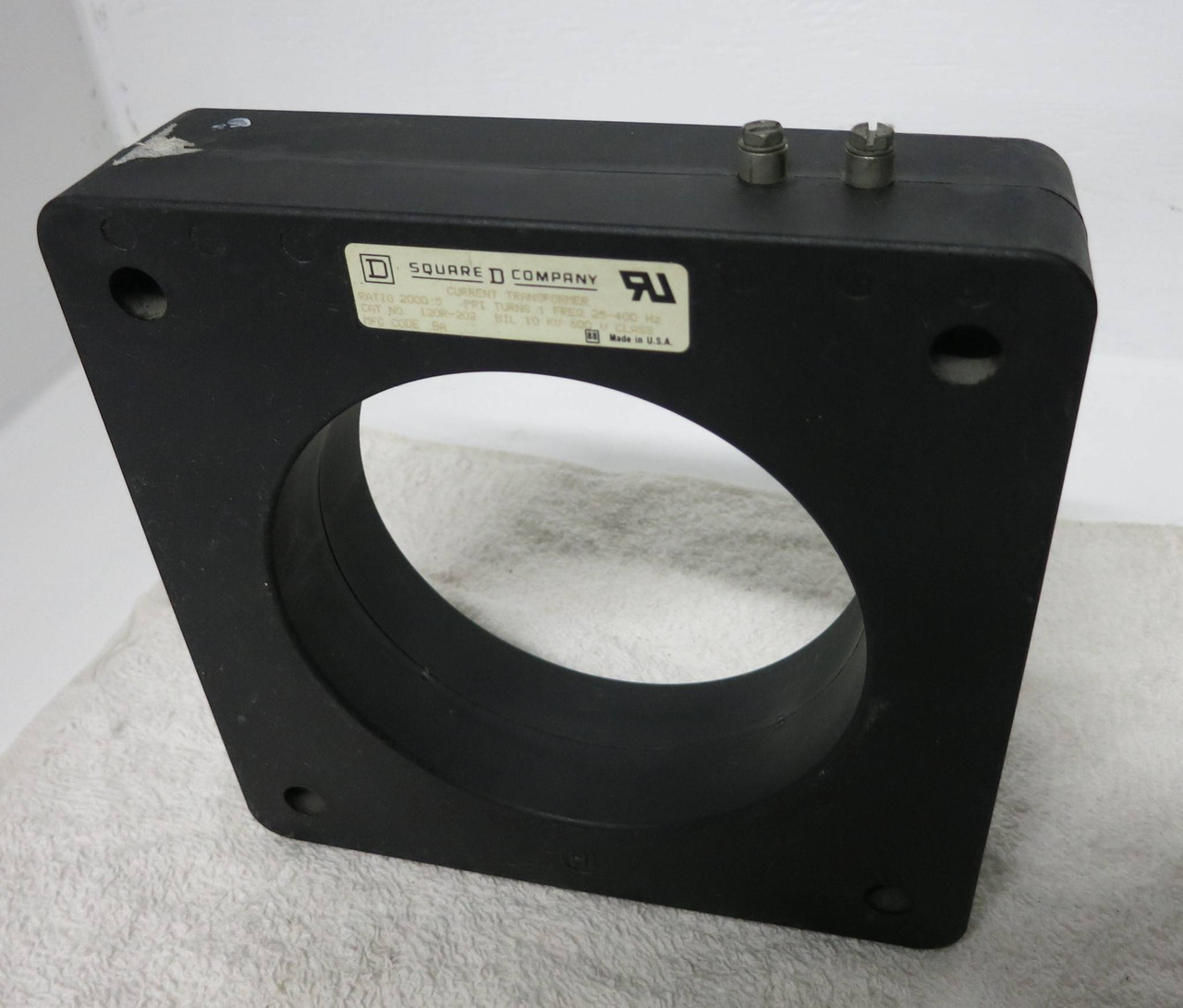 Square D 120R-202 Current Transformer Ratio 2000:5A CT (GA0112-6)