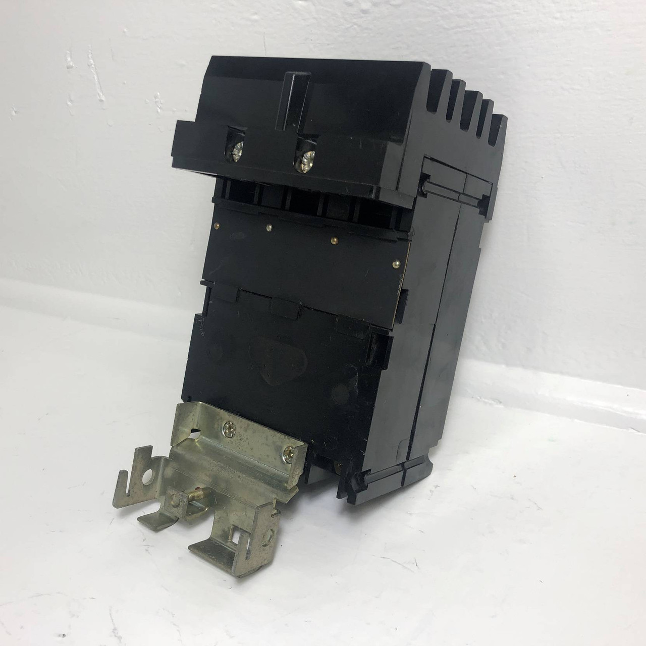 3rd Image of EM3965