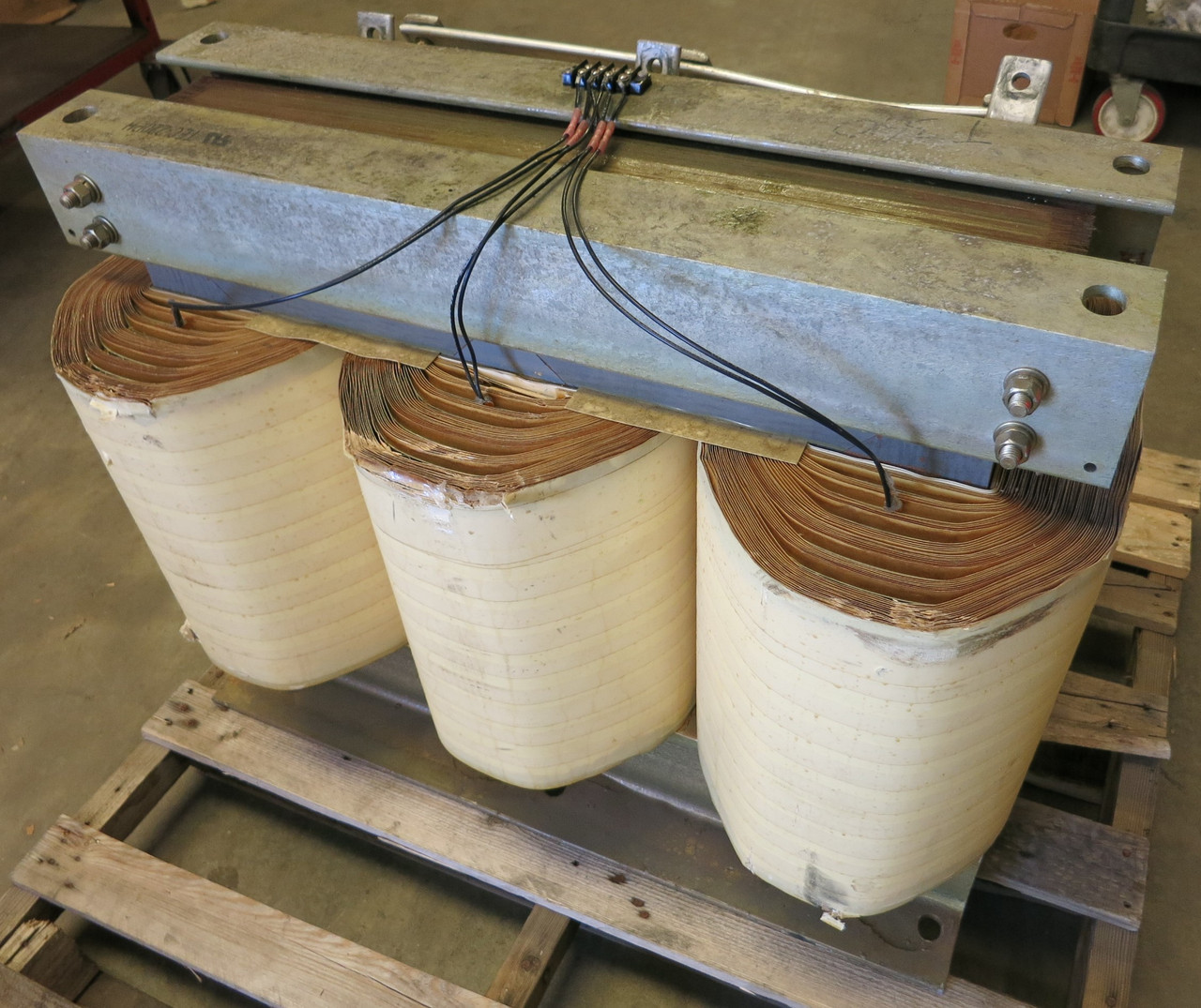 Trenco SZ-20713 250kVA 200V/160 Delta Isolation Transformer SATCON TEC-220PH (GA0238-1)